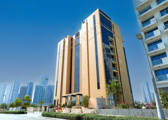 Stylish 1-Bedroom Apartment for Rent in Al Qurm Views